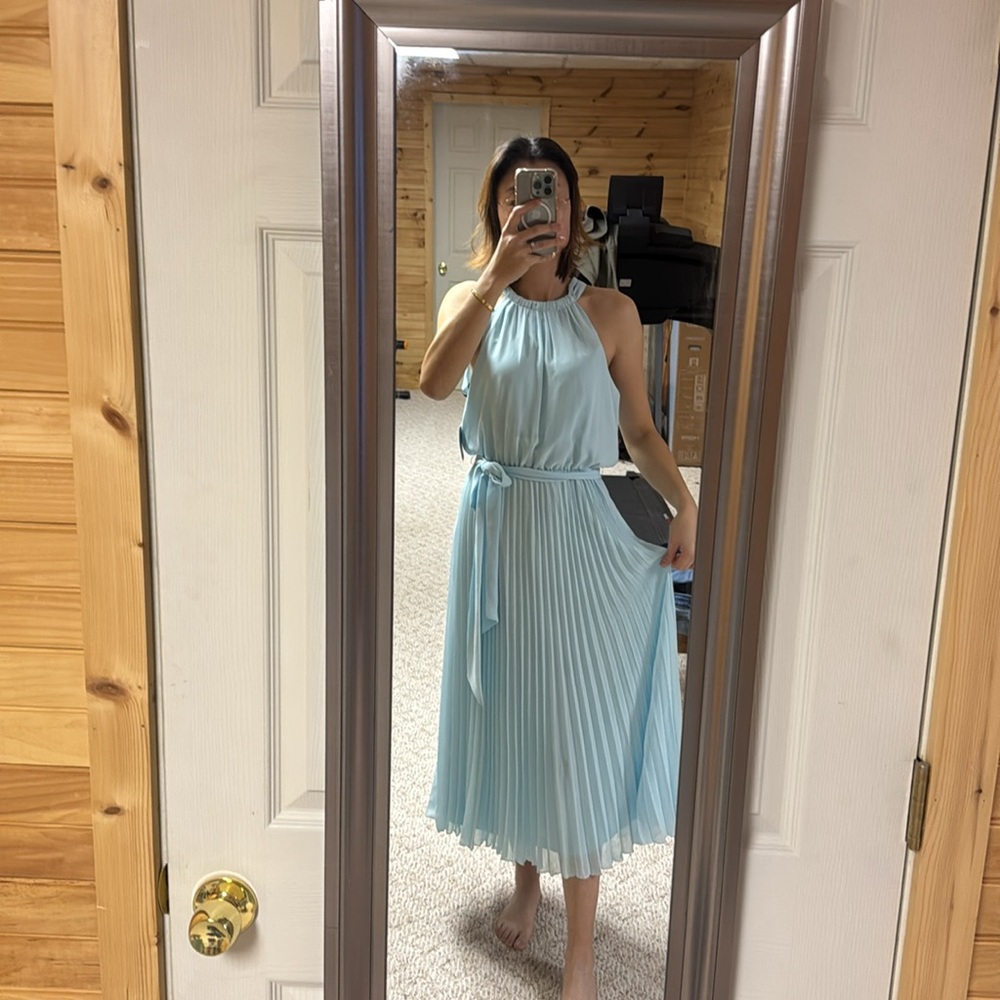 Brand new dress , but size too big for me .silk skirt